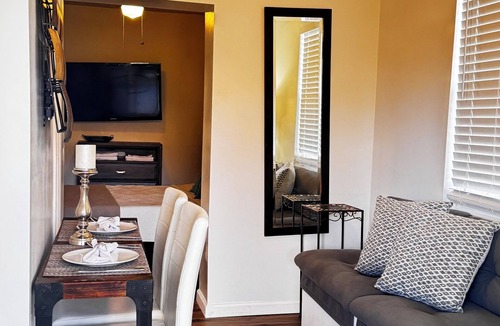 Pompano Beach Apartment | Private Suite Apartment, 3 Miles to the Beach