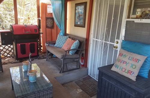 Ashley Oaks House | Private Suite ❤ with Hot Tub & cabin features for a couples retreat in the city!