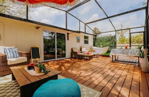 Orlando Apartment | Private UCF Apt King Priv Yard Outdoor Tub