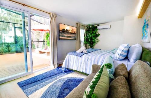 Orlando Apartment | Private UCF Apt King Priv Yard Outdoor Tub