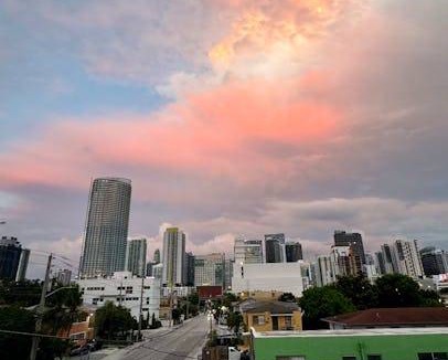 East Little Havana Resort | Private room ∙ 1 bedroom ∙ 5 guests