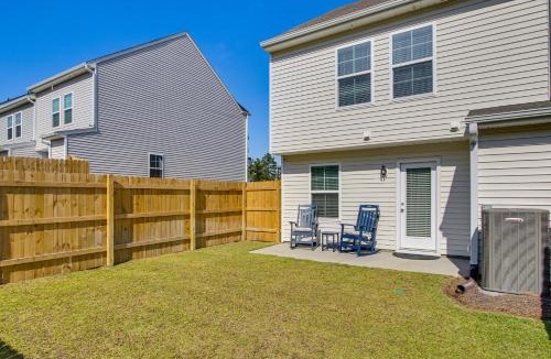 Huntcliff House | Private Yard: Family Hideaway 9 Mi to Fort Jackson