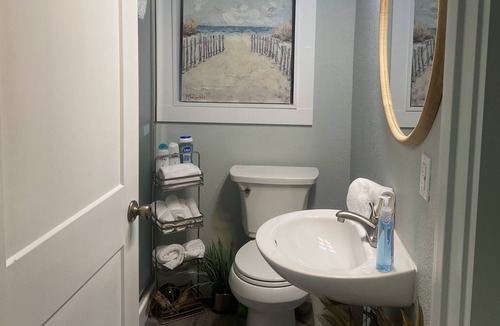 Freeport Cottage | Private1958 Beach Cottage completely renovated Old Florida Charm & Hot Tub