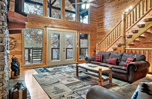 Caton House | PrivateSpaciousHotTubFireTableTheater