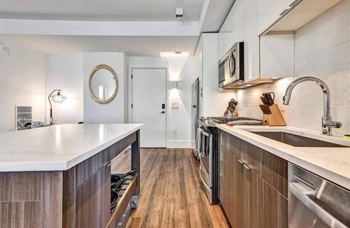 Garden Hills Apartment | Professionals 2BR Getaway | Fast Wifi& Co-working Spaces