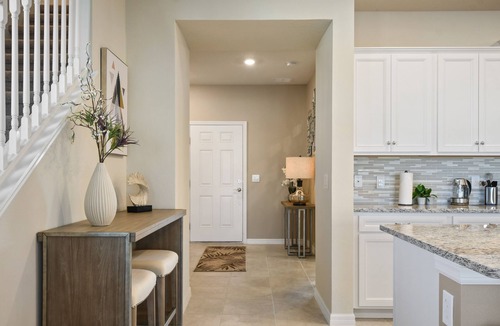 Legacy Park House | PROMO Lovely 5 BR Villa, Private Pool,Resort - by Blue Sky Villas