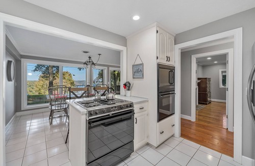 Smithville Ski Chalet | Puckett's Point Overlooking Center Hill Lake