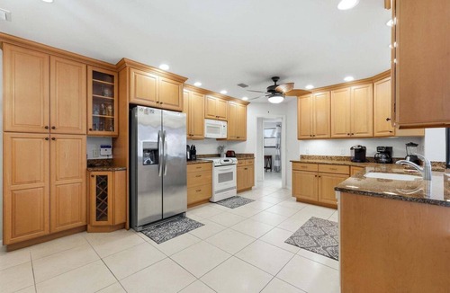 Punta Gorda House | Punta Gorda Isles Private Pool/Spa Home on Canal/bikes