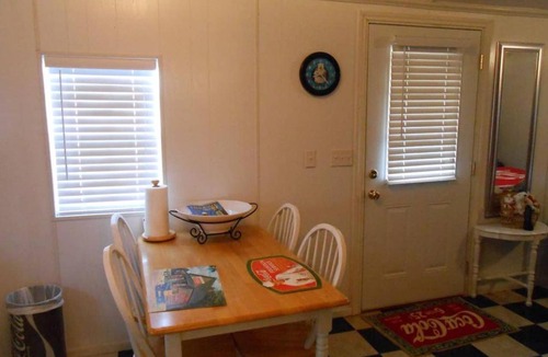 Sparta House | Quaint efficiency Coke Cabin located near Cane Crk