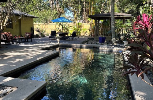 Winter Park House | Quaint Key West Pool Bungalow