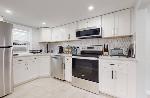 St. Leonard's Tract Apartment | Quaint Ocean Oasis | 1bd/1bt | 4 min walk to beach