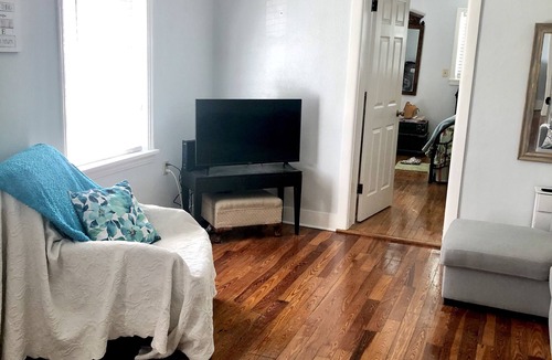 Live Oak House | Quaint rural downtown community close to springs, 3 rivers, biking & equestrian