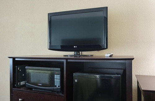 Calhoun Hotel | Quality Inn Calhoun North I-75
