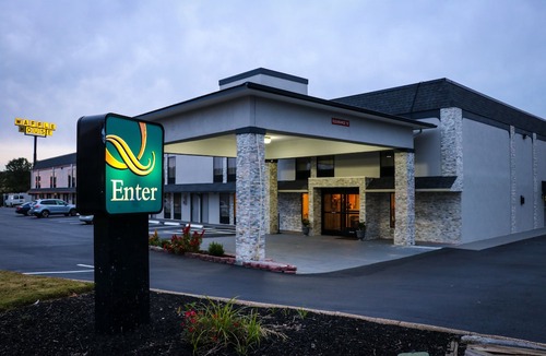 Cleveland Hotel | Quality Inn Cleveland