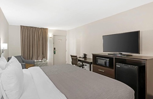 Clinton Hotel | Quality Inn Clinton - Laurens I-26