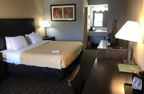 Clinton Hotel | Quality Inn Clinton - Laurens I-26