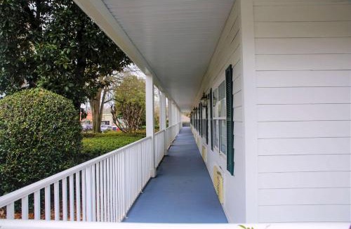 Fayetteville Hotel | Quality Inn Fayetteville Near Historic Downtown Square