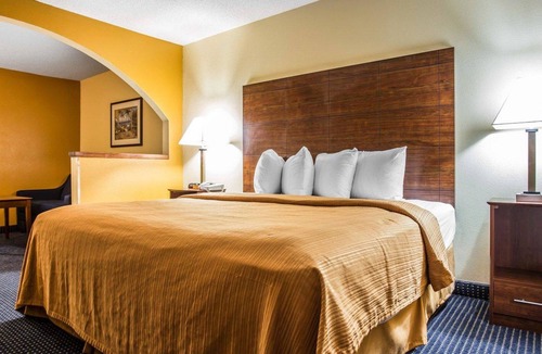 Mullins Hotel | Quality Inn Mullins - Marion