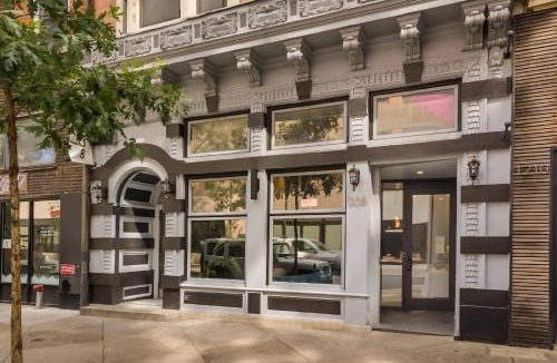 Midtown Village Hotel | Quality Inn Philadelphia Center City