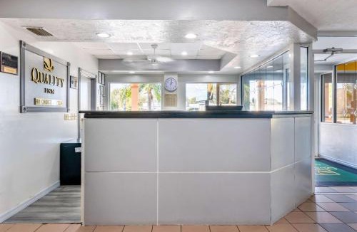 North Trail Hotel | Quality Inn Sarasota North Near Lido Key Beach