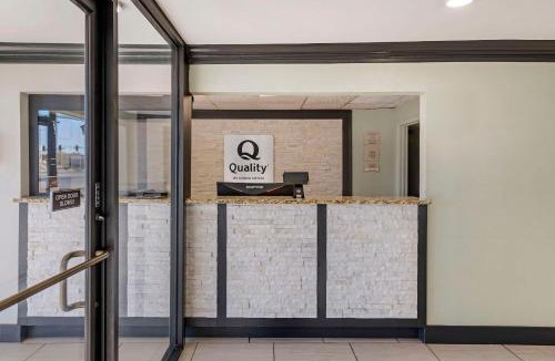 Morrow Hotel | Quality Inn & Suites Morrow Atlanta South