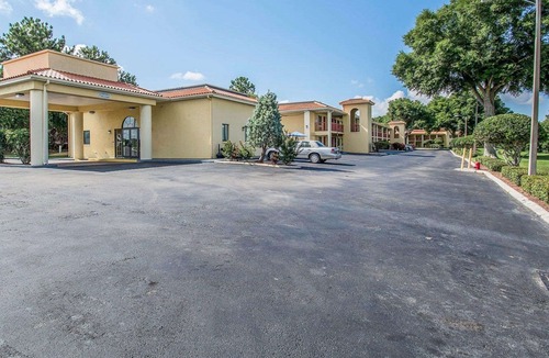 Mount Dora Hotel | Quality Inn & Suites Mt Dora North