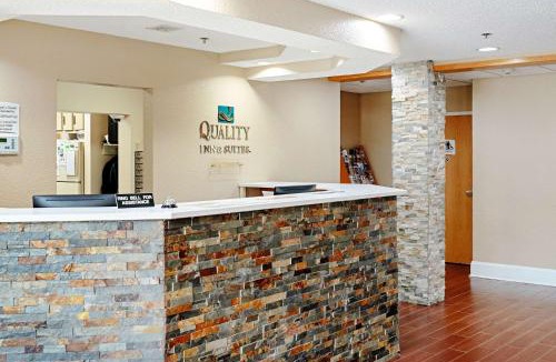 Robbinsville Hotel | Quality Inn & Suites Robbinsville