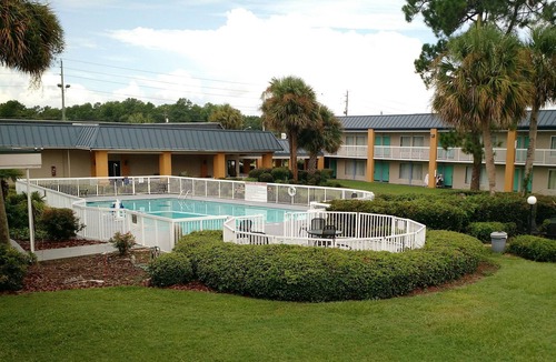 Thomasville Hotel | Quality Inn & Suites Conference Center