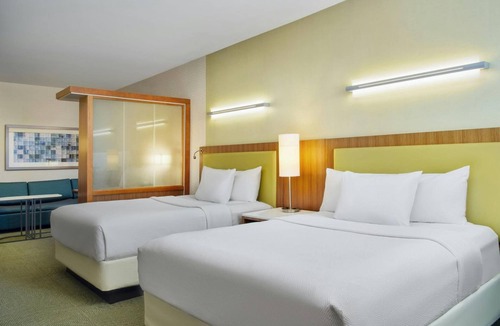 Moosic Hotel | Queen w/Sofa | SpringHill Scranton | PNC Field, Festivals, Mohegan | 2 Units