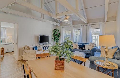 Palmetto Dunes House | Queens Grant 601