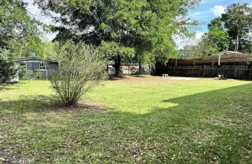 Oak Hill House | Quiet 3 bedroom home in West Jacksonville