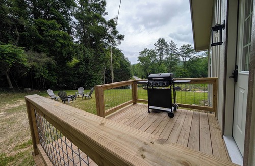 Lake Toxaway House | Quiet 3-bedroom house in Lake Toxaway. Short drive to many waterfalls.