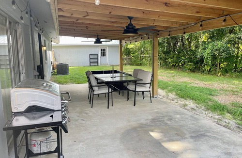 Palatka House | Quiet, cozy 3 bedroom home, across from river, in peaceful Palatka