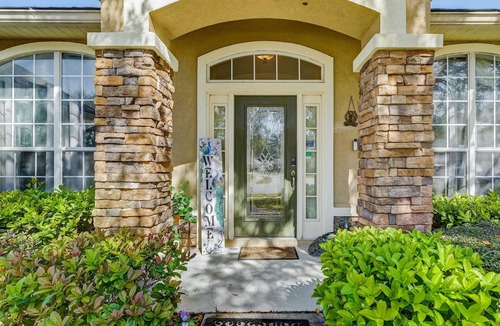 OakLeaf Plantation House | Quiet Cul-de-sac 4 bedroom/2 bath home close to everything