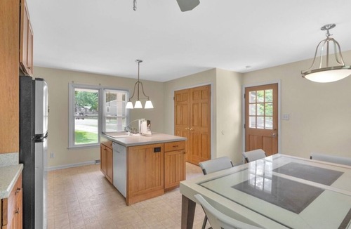 Charlotte House | Quiet Cul-de-Sac Escape in Heart of Charlotte