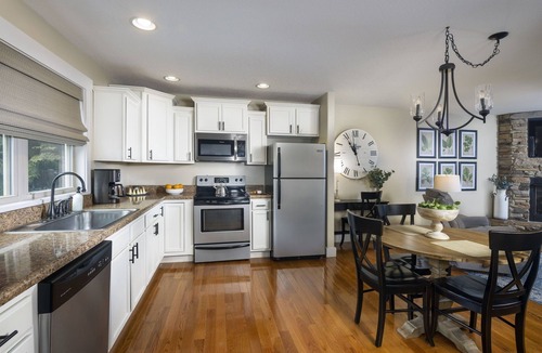 Skyland Cottage | Quiet, Family-Run Cottage Near Asheville