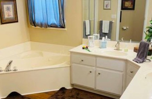 Candler Cabin | Quiet Golfview Cottage 2124 sqft of English Charm