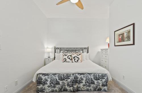 Beach Institute House | Quiet Historic Corner Easy Walk to Downtown Dining and Entertainment