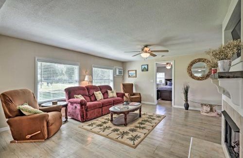 Crescent City House | Quiet Pomona Park Rural Home Near St Johns River!