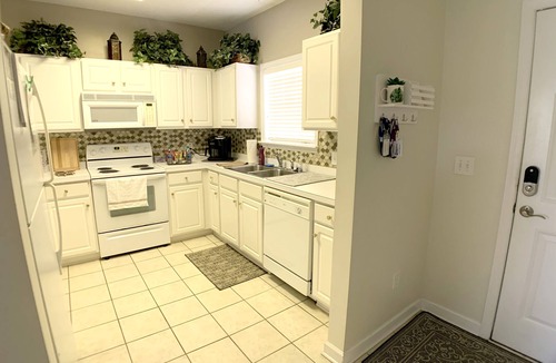 North Myrtle Beach Condo | Quiet top floor condo in Barefoot Resort, 4 top courses, minutes from the beach
