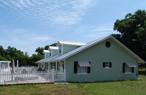 Citra RV Rental | R/V spots on working horse farm $85 per night/$850 dollars per mo
