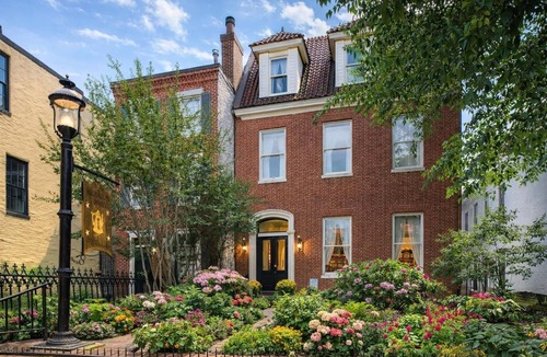 Downtown Baltimore Bed & Breakfast | Rachael's Inner Harbor Boutique Inn - The Carrie Frank Suite