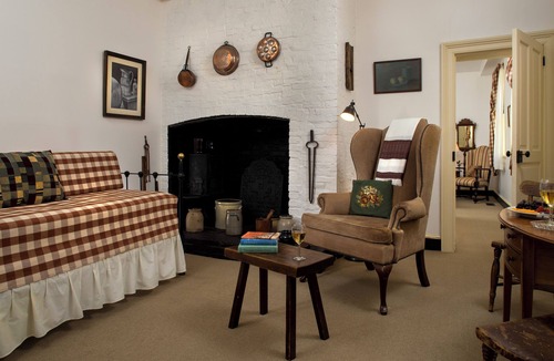 Downtown Baltimore Bed & Breakfast | Rachael's Inner Harbor Boutique Inn - The Carrie Frank Suite