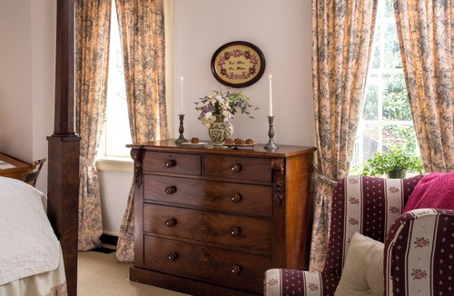 Downtown Baltimore Bed & Breakfast | Rachael's Inner Harbor Boutique Inn - The Randolph Room