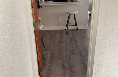 Conshohocken Apartment | Radiant 2 King Bed 1 Bath Condo w/Free Parking
