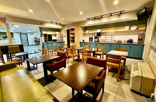 Murfreesboro Hotel | Radiant Inn and Suites