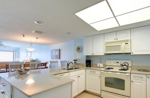 North Redington Beach Condo | Ram Sea 611 is a Silver Tier 3 bedroom 2 bath Top Floor Gulf Front Condo