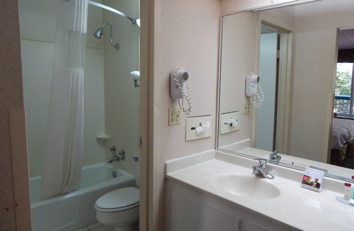 Warner Robins Hotel | Ramada by Wyndham & Suites Warner Robins