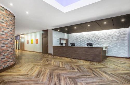 Westshore Hotel | Ramada by Wyndham Tampa Westshore Airport South