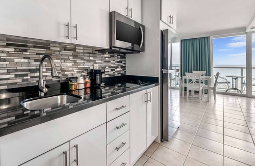 Sunny Isles Beach Hotel | Ramada Plaza by Wyndham Marco Polo Beach Resort